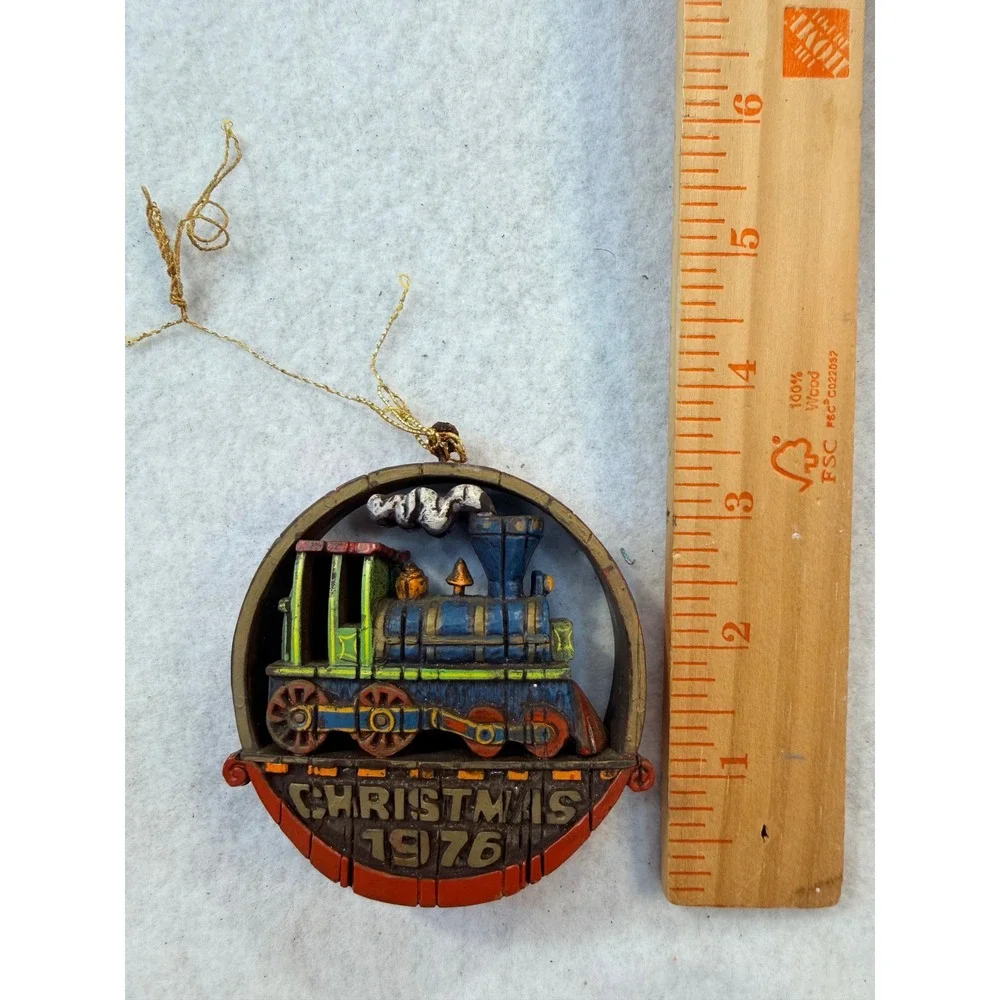 Vintage Hallmark Nostalgia Dated Ornament 1976 Train Tree Trimmer 400QX222-1